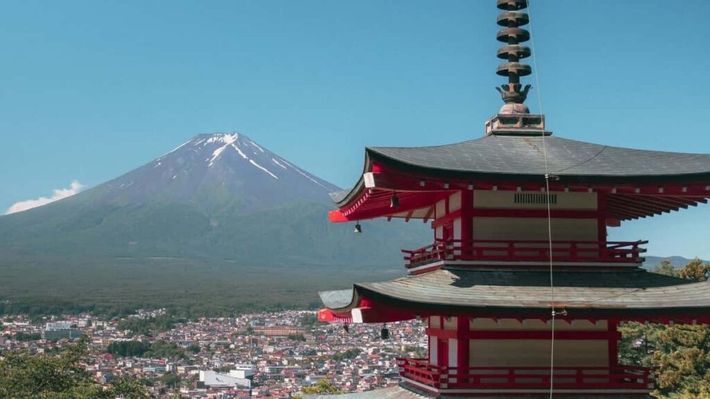 Top 10 Snapchat Influencers You Should Collaborate With in Mexico