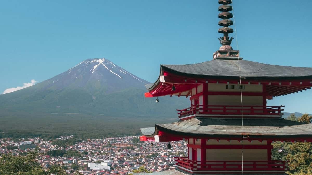 Top 10 Snapchat Influencers You Should Collaborate With in Mexico