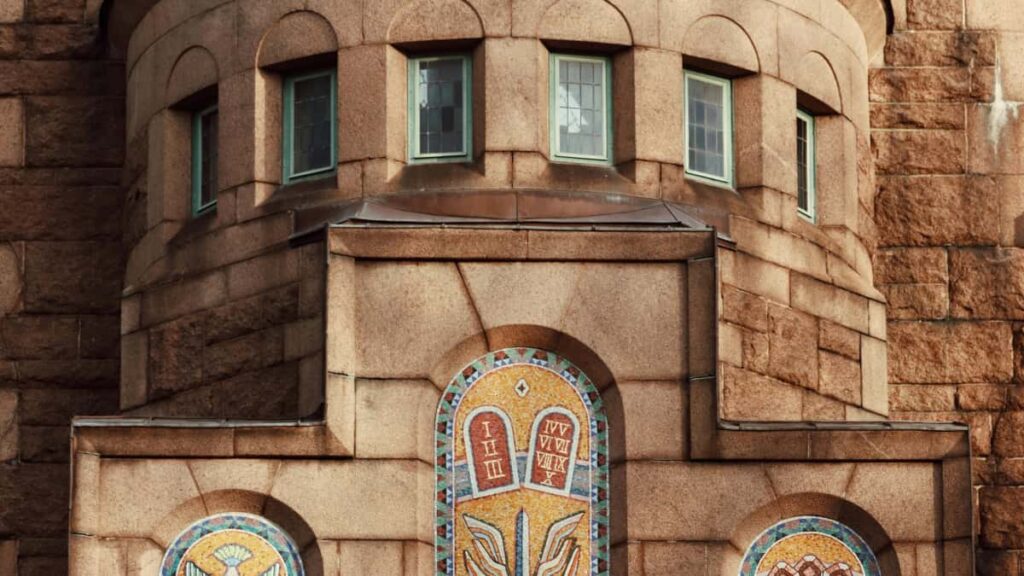 A practical US advertiser's playbook to find Jordan Disney Plus creators and run micro-influencer product trials step-by-step sourcing, outreach, and measurement.