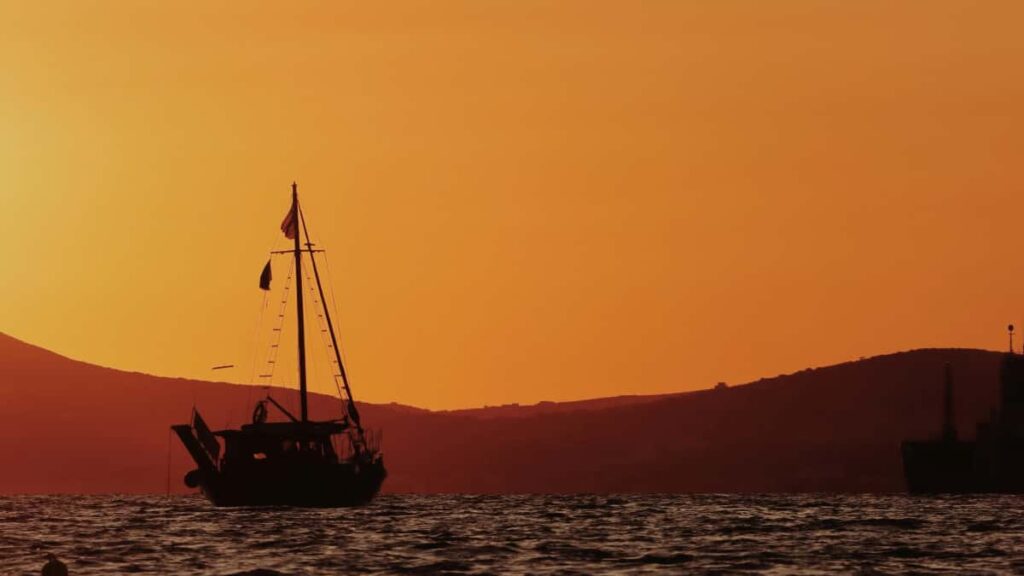 Practical guide for US advertisers to find and work with Paraguay vkontakte creators to reach music fans via creator contenttools, tactics, risks, and campaign blueprint.