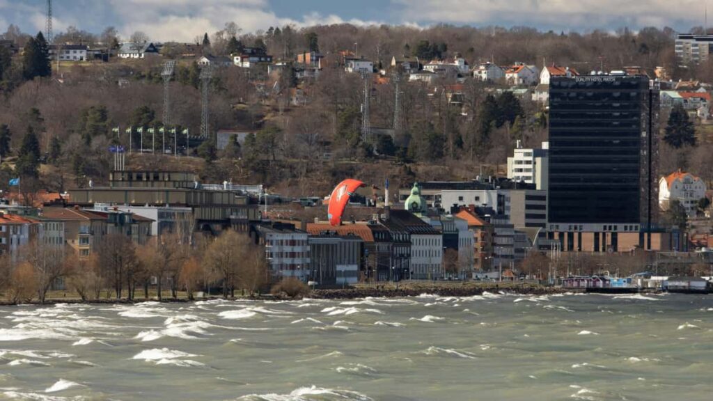 Practical playbook for US creators to pitch Egyptian brands on WeChat and launch music-driven challenges outreach, messaging, pricing, and risk pointers.