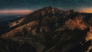 Practical steps for US creators to connect with Paraguayan brands on WeChat and run affiliate promos, with channel tactics, outreach templates, partnership models, and compliance tips.