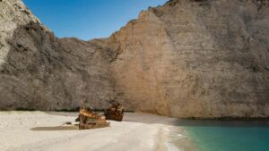 Practical guide for US advertisers to find and partner with Kuwait Apple Music creators for real-life event vlogs outreach tactics, vetting, local context, and campaign setup.