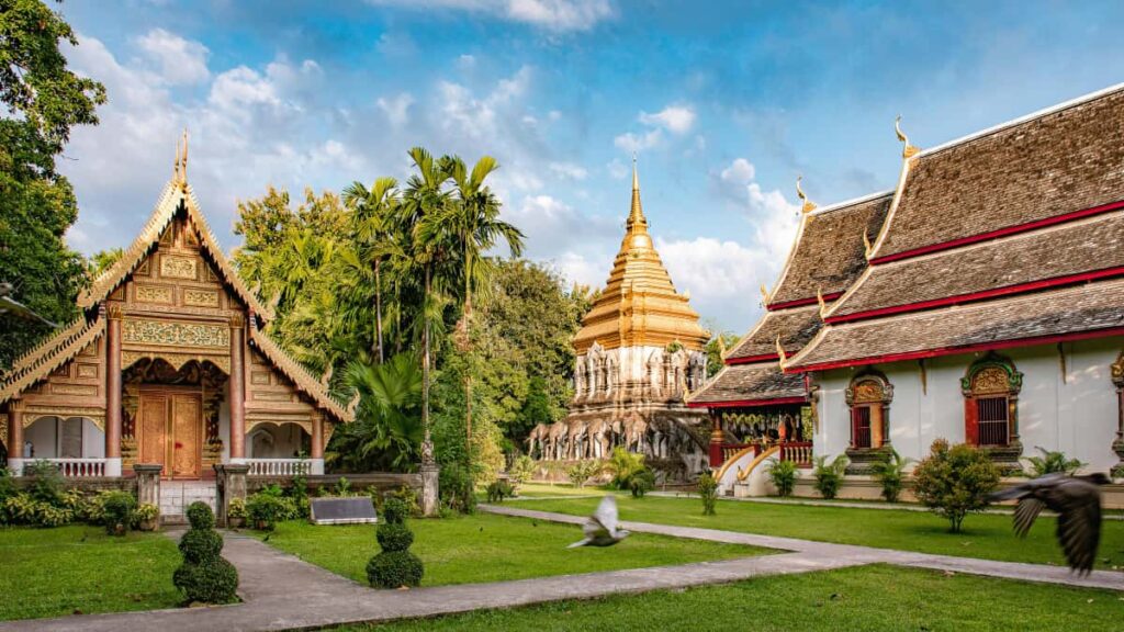 A practical guide for US creators to contact Lithuanian brands via KakaoTalk for game feature reviews, using Kanana and ChatGPT integrations safely.