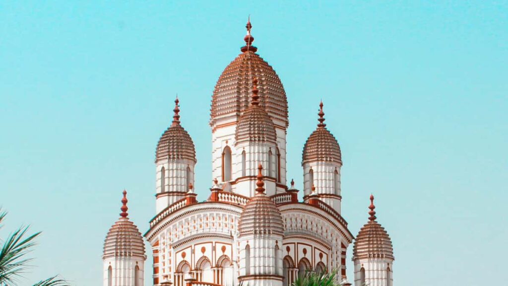 Practical playbook for US advertisers to find United Arab Emirates Hulu creators and build long-term partnerships with mid-tier talent scouting, vetting, contracts, and growth.